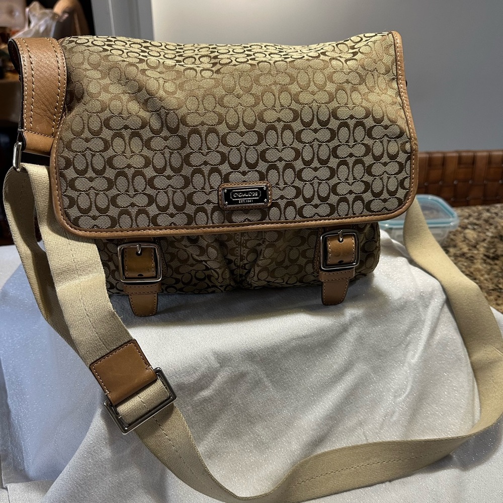 Coach Shoulder bag